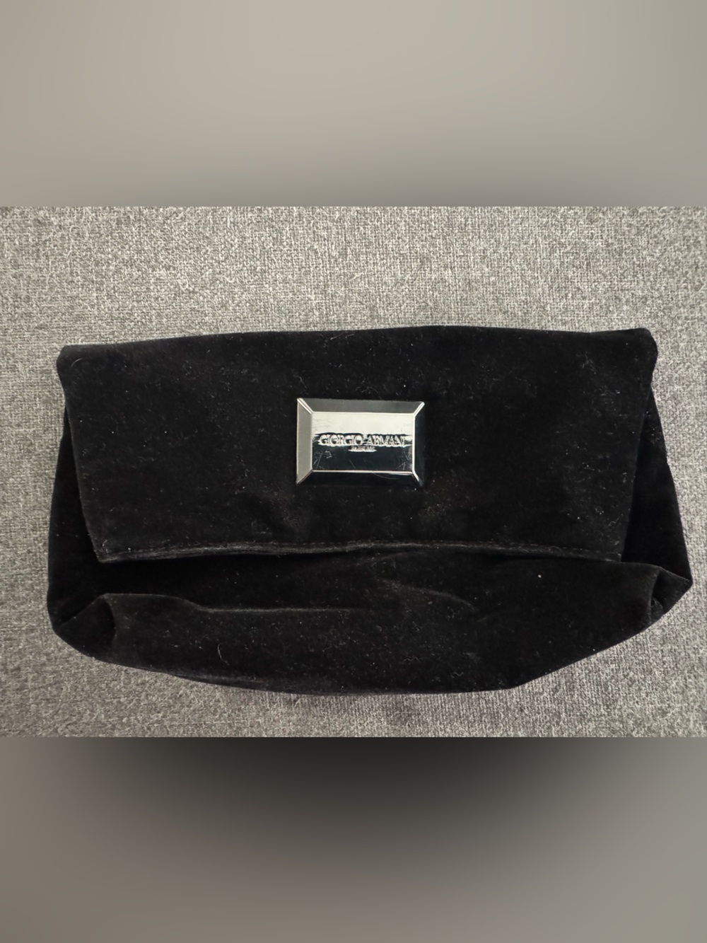 Giorgio Armani Parfums Black
Velvet Travel Case Cosmetic Bag